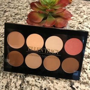 NWOT Contour collection with brush